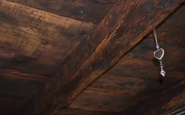 soffitto in legno di castagno